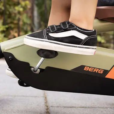 Веломобиль Berg Buzzy Retro Green Веломобиль Berg Buzzy Retro Green