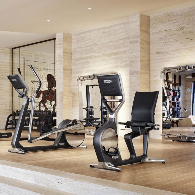 Горизонтальный велотренажер TechnoGym Personal Recline